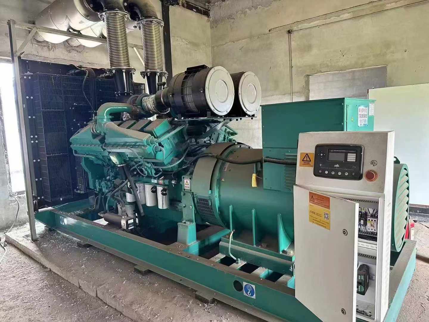 阳城无功补偿装置的性能评估需要考虑哪些因素？