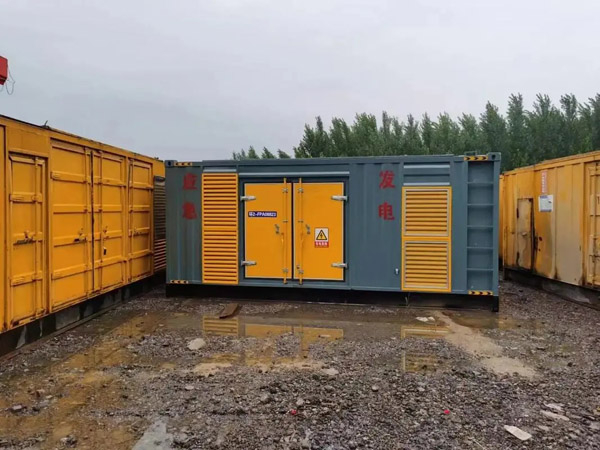 阳城柴油发电机如何判断干式空气滤清器是否需要更换？